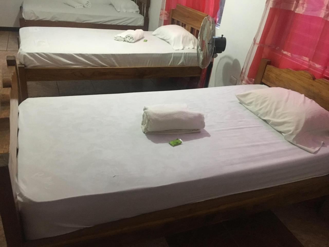 Hostel Orozco - Costa Rica Río Cuarto Εξωτερικό φωτογραφία